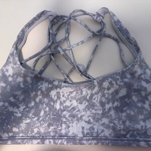 Lululemon Free to Be Bra Size 8